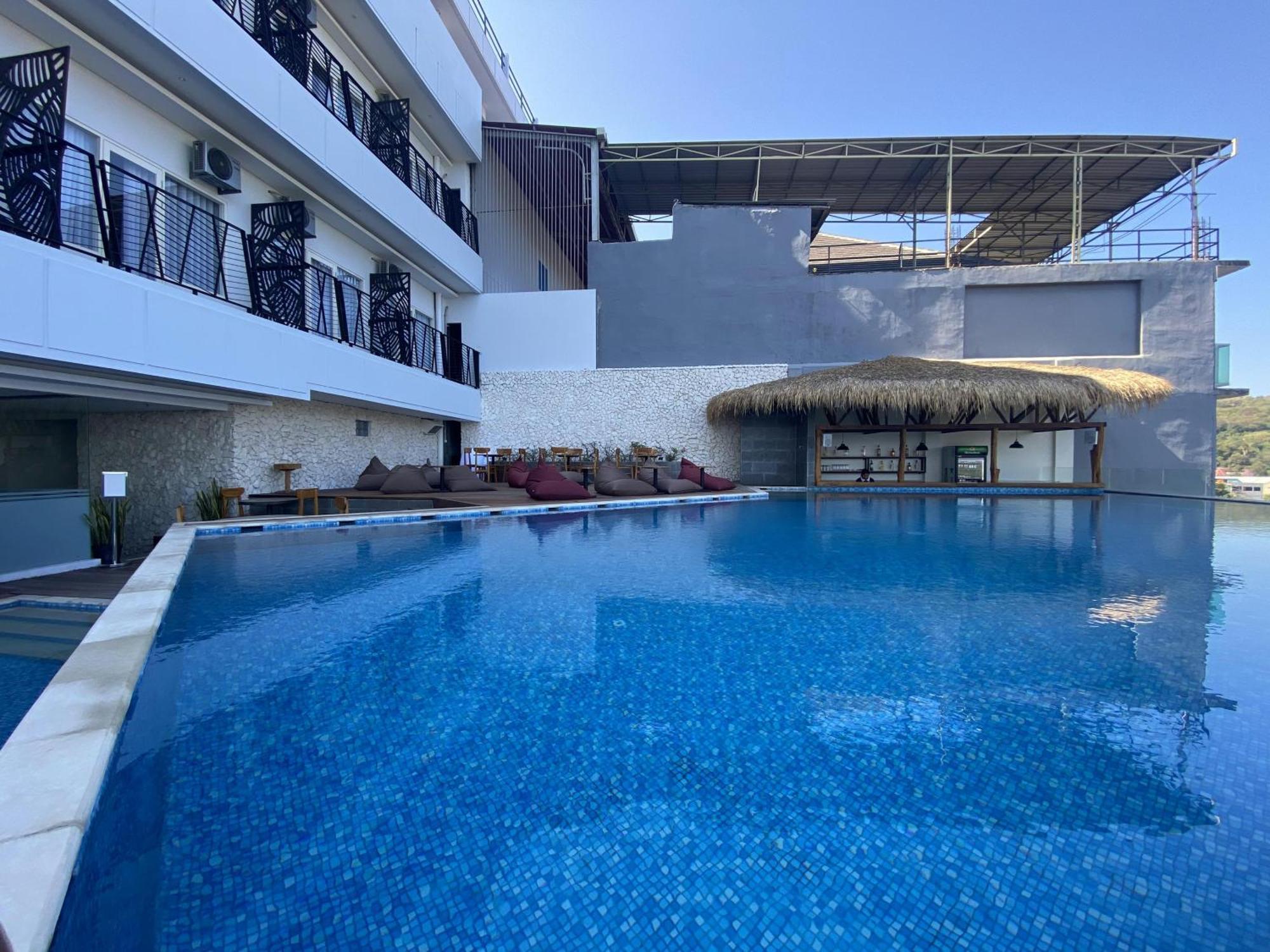 Zasgo Hotel Labuan Bajo Extérieur photo