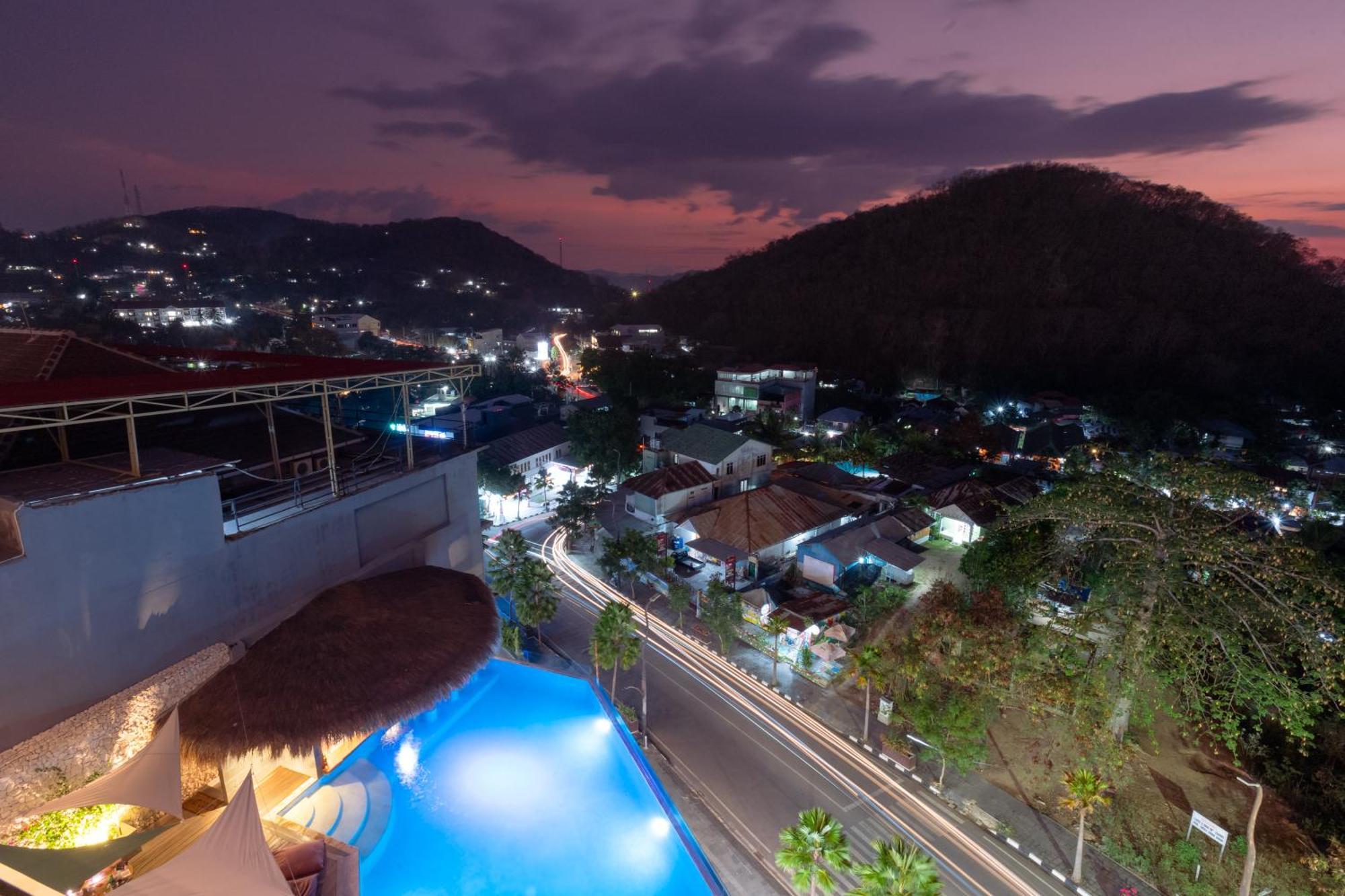 Zasgo Hotel Labuan Bajo Extérieur photo