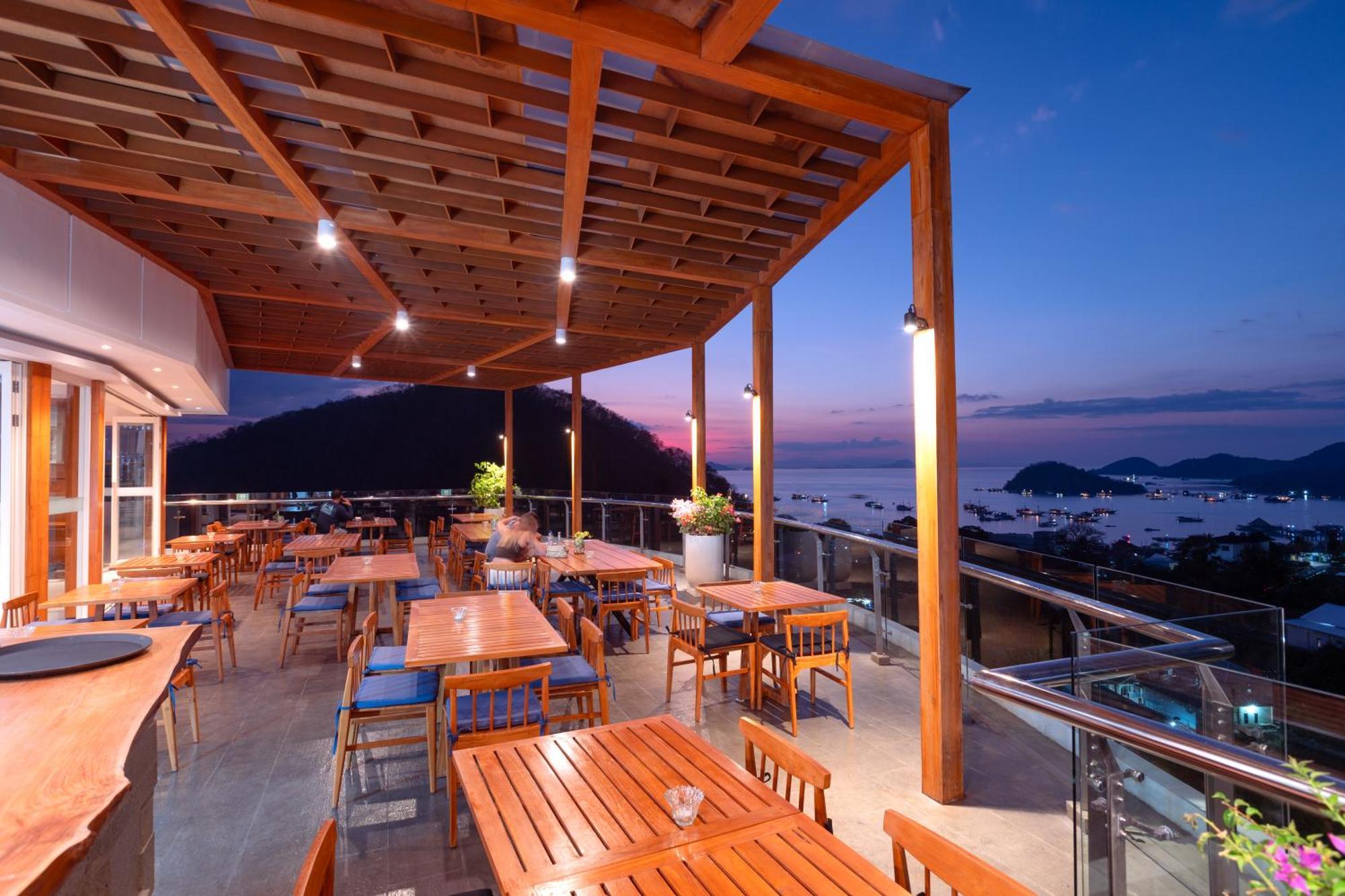 Zasgo Hotel Labuan Bajo Extérieur photo